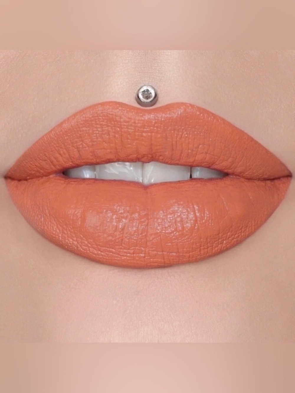Jeffree Star WYOMING ICED TEA Velvet TrapLipstick